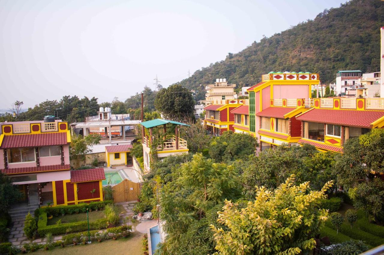 Mvt Guesthouse & Restaurant Rishīkesh Dış mekan fotoğraf