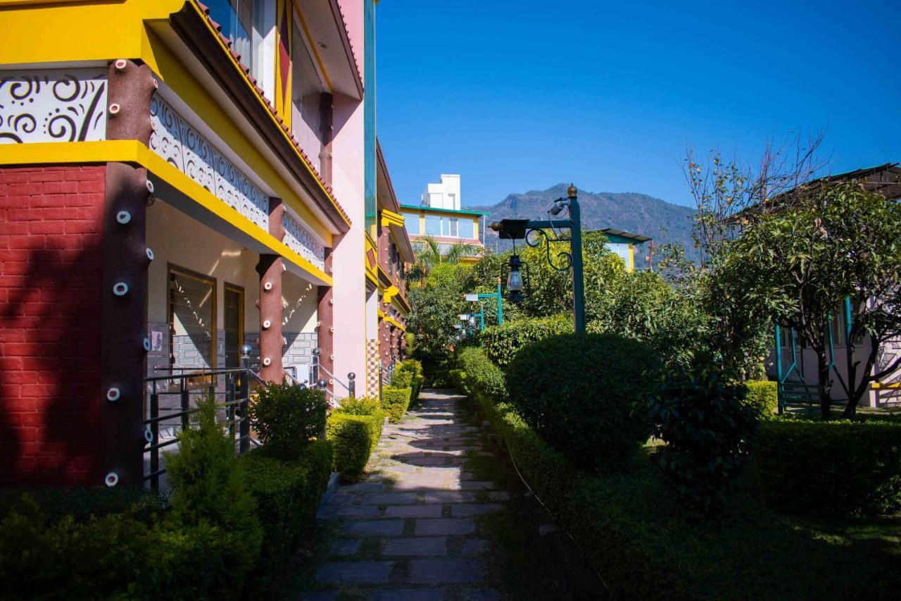 Mvt Guesthouse & Restaurant Rishīkesh Dış mekan fotoğraf