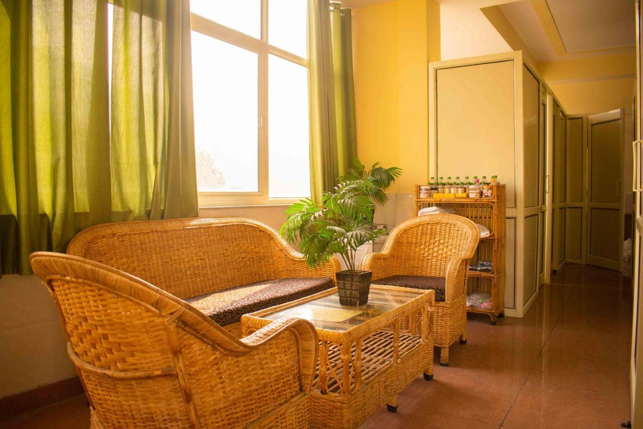 Mvt Guesthouse & Restaurant Rishīkesh Dış mekan fotoğraf