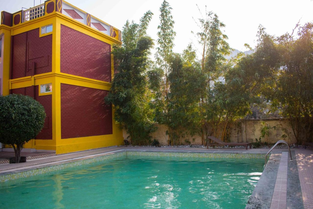 Mvt Guesthouse & Restaurant Rishīkesh Dış mekan fotoğraf
