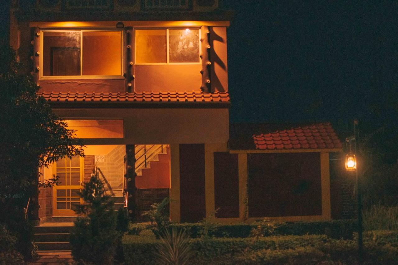 Mvt Guesthouse & Restaurant Rishīkesh Dış mekan fotoğraf