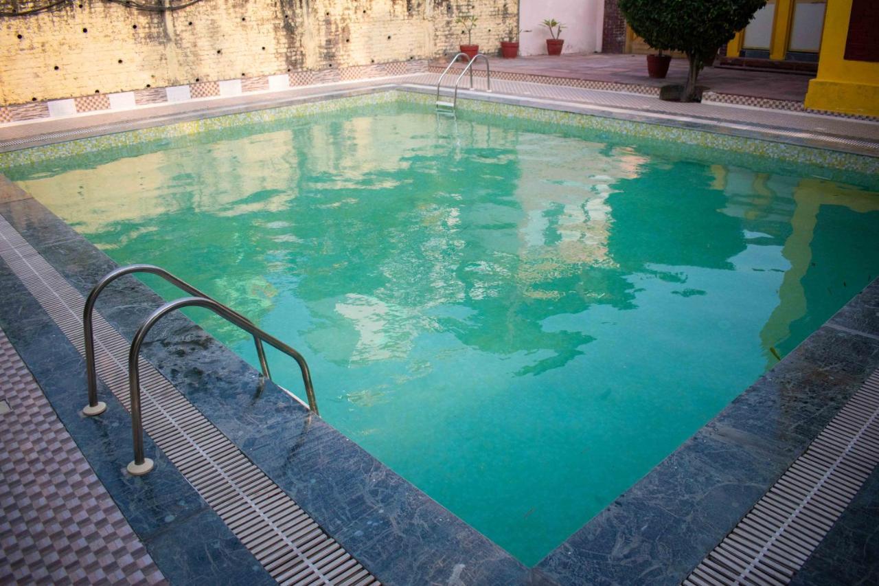 Mvt Guesthouse & Restaurant Rishīkesh Dış mekan fotoğraf