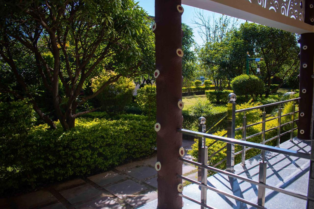 Mvt Guesthouse & Restaurant Rishīkesh Dış mekan fotoğraf