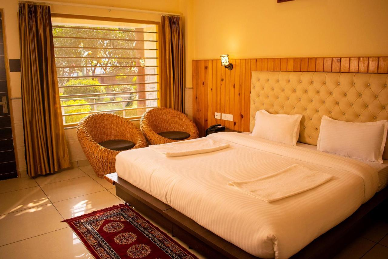 Mvt Guesthouse & Restaurant Rishīkesh Dış mekan fotoğraf